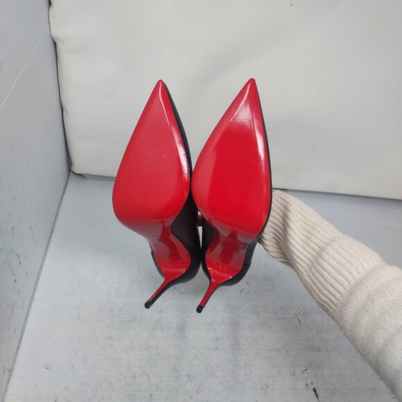 CHRISTIAN LOUBOUTIN Sporty Kate Black Pump - Picture 2 of 13